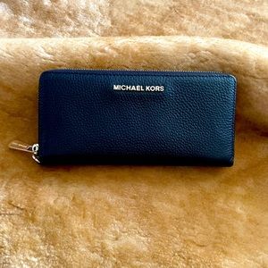 MICHAEL KORS Zip-Around Leather Wallet